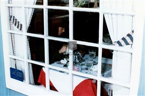 Image description is not available for 1985.008